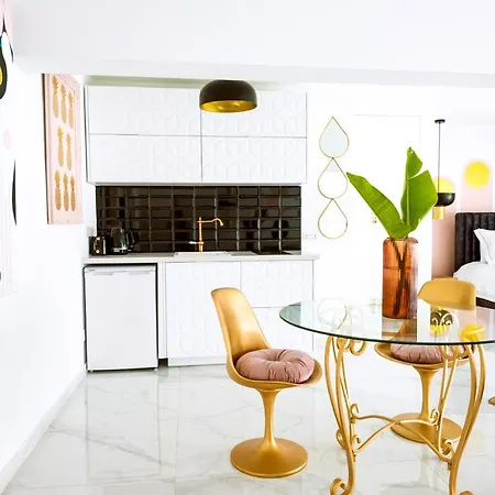 Leventis Luxury κing 41-central Location