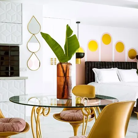 Leventis Luxury κing 41-central Location