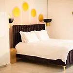 New Leventis Luxury κing 41-central Location Апартаменты