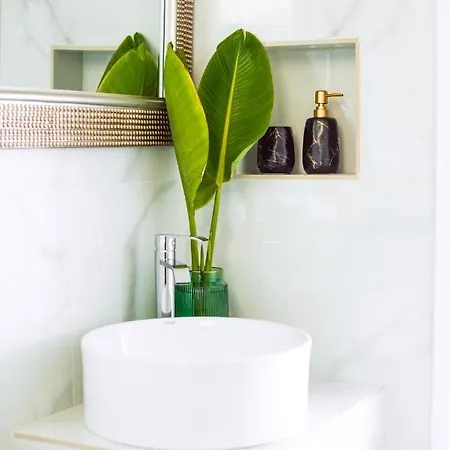 New Leventis Luxury κing 41-central Location איה נאפה