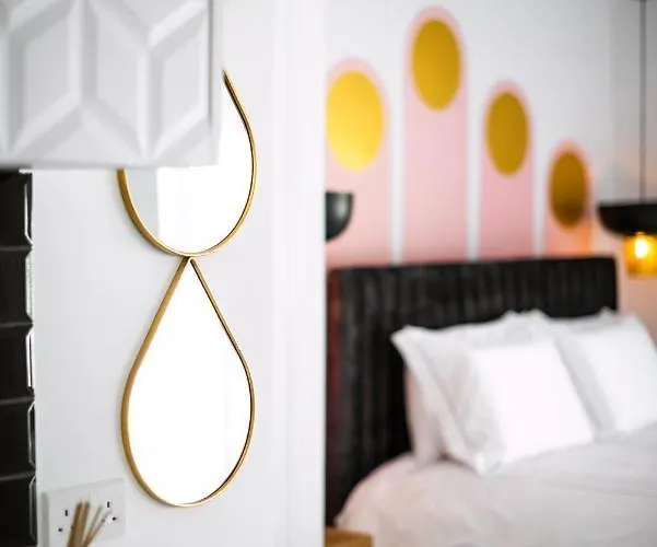 Daire New Leventis Luxury κing 41-central Location